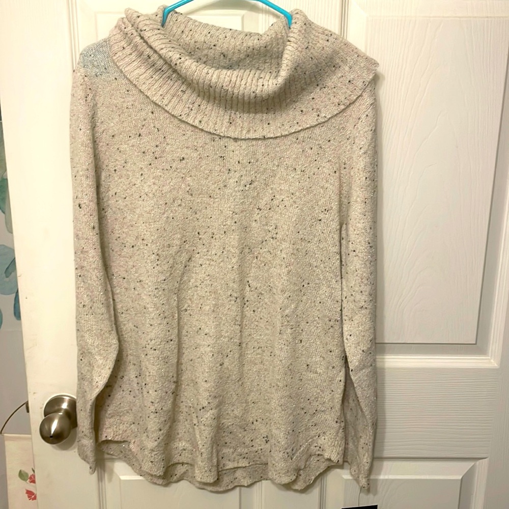 Fortune & Ivy NWT Creamish gray with black and tan specks with sparkles-Large